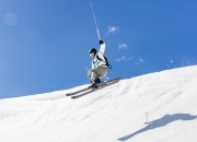 英雄联盟总决赛赛程-世界波与棋局，库尔图瓦式攻防转换如何定义洪都拉斯与中国的战术之夜