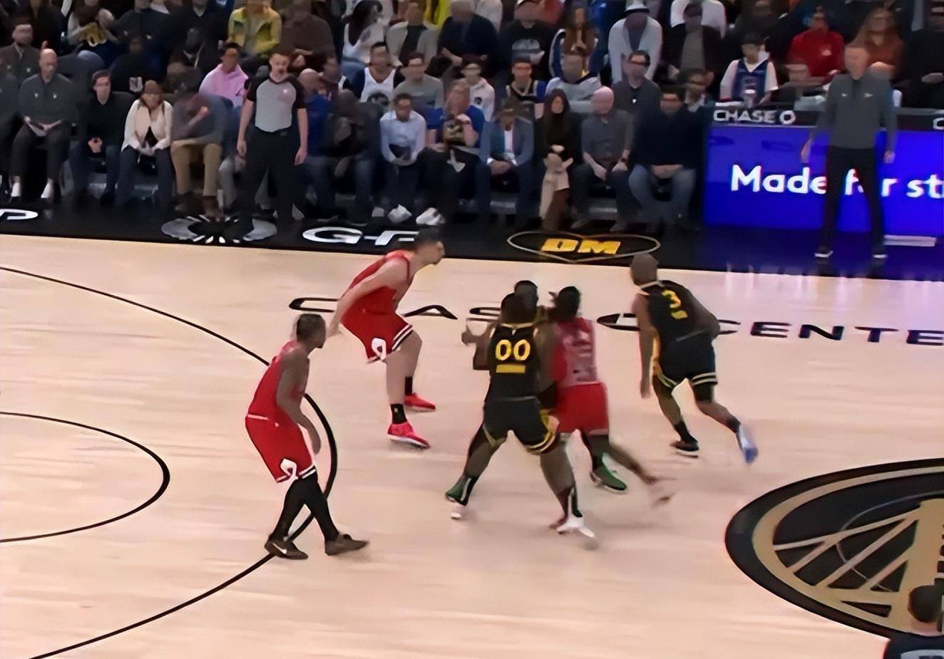 精妙的战术部署，赛场上的瞬间绝技