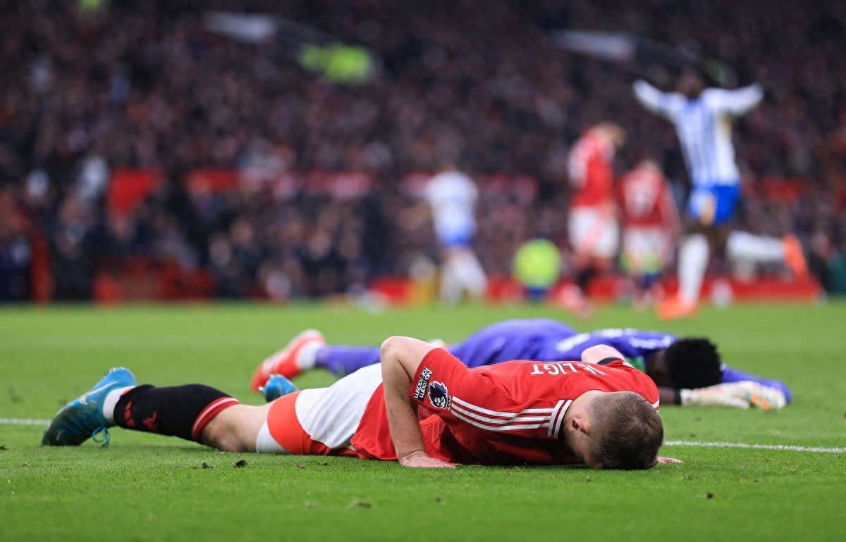 曼联不敌对手,升级席位受到威胁的简单介绍 曼联不敌对手,升级席位受到威胁的简单介绍