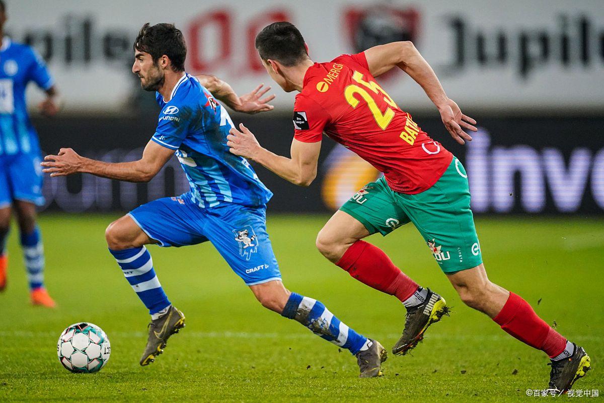 包含阿德莱德联赢得宝贵三分，晋级机会增大的词条