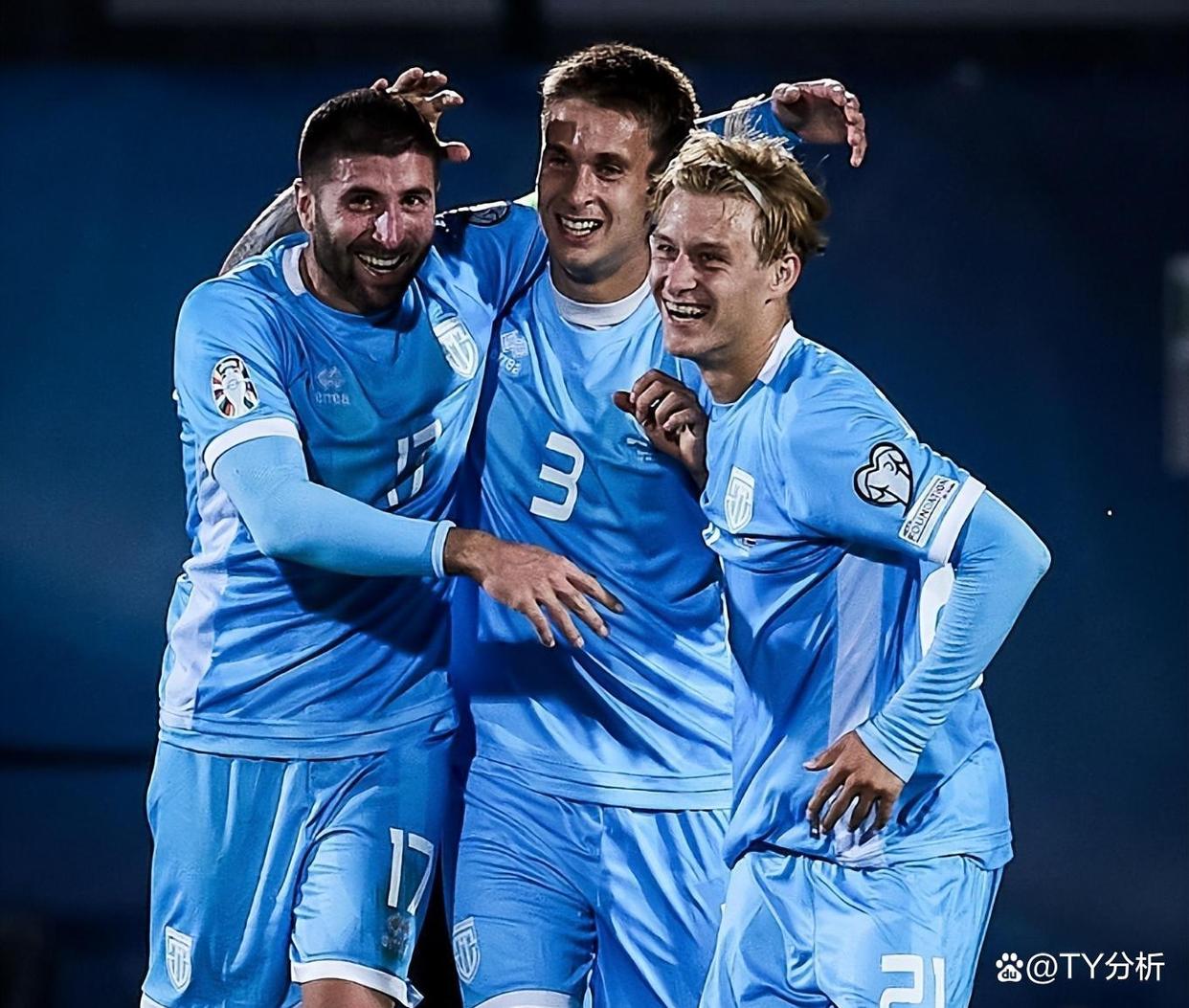 冰岛队客场战胜罗马尼亚队. 冰岛队客场战胜罗马尼亚队.