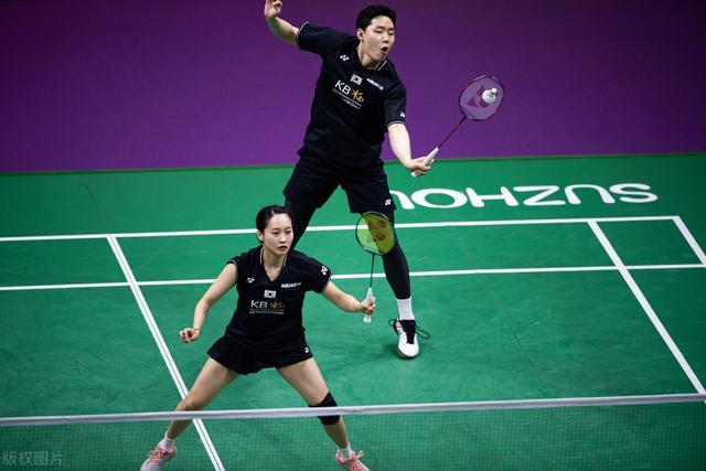 韩国队逆转丹麦队，黄鸭组合惊艳四座