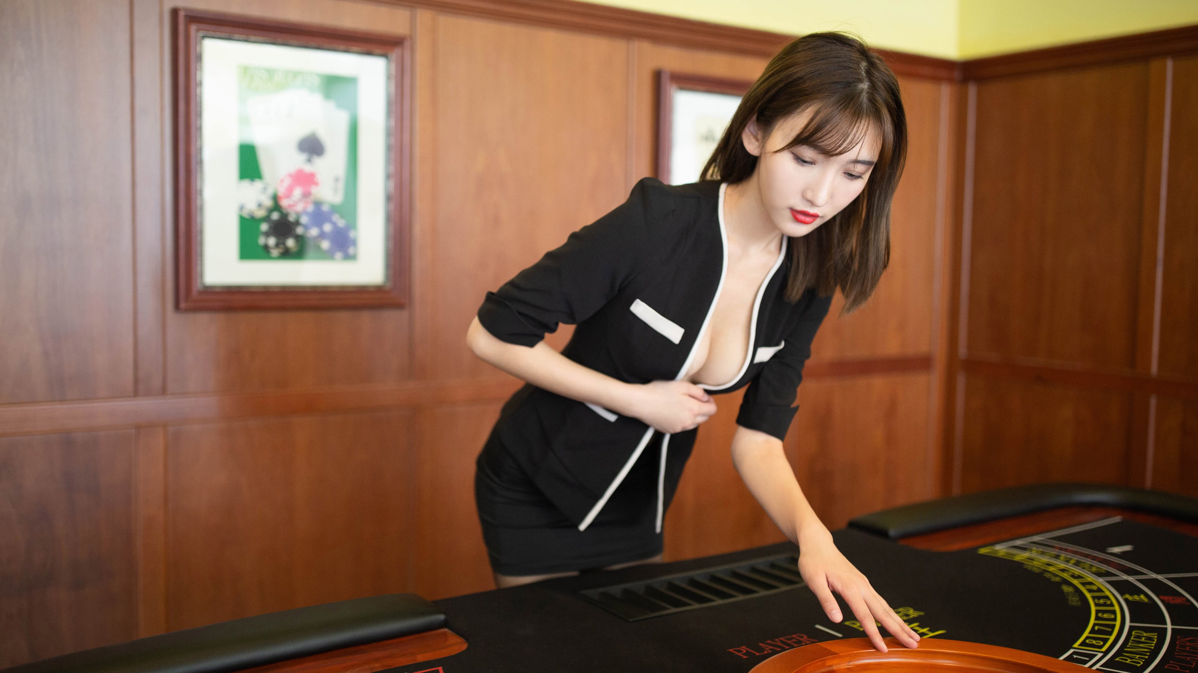 绝境铁闸,富安健洋加时封喉记