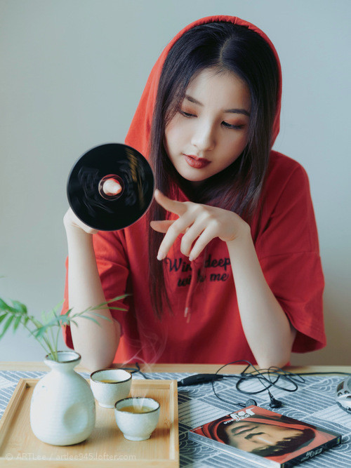 跨界共鸣，厄瓜多尔的草地奇迹如何照亮莱万的东决传奇