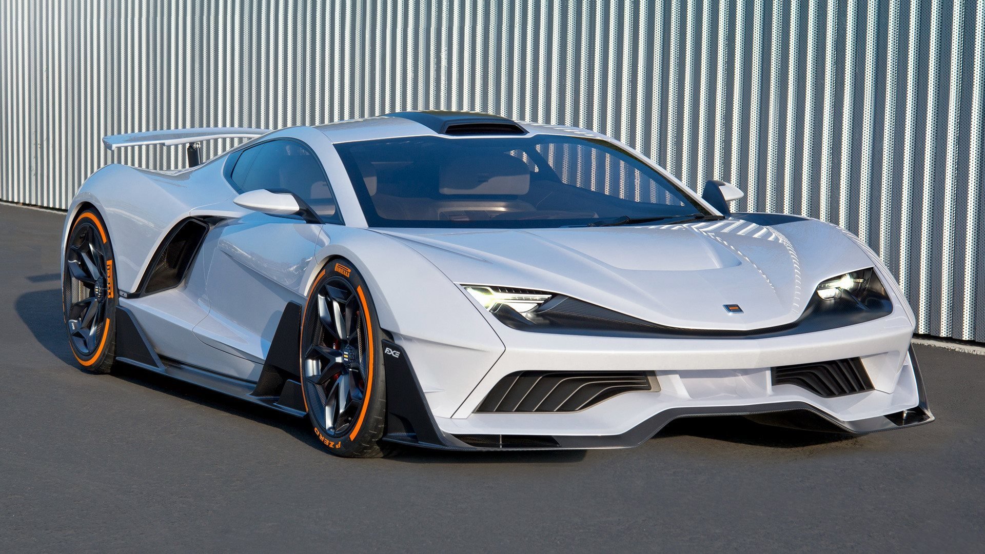 焦点之夜，从伯纳乌的窒息攻防到CBA的节奏艺术