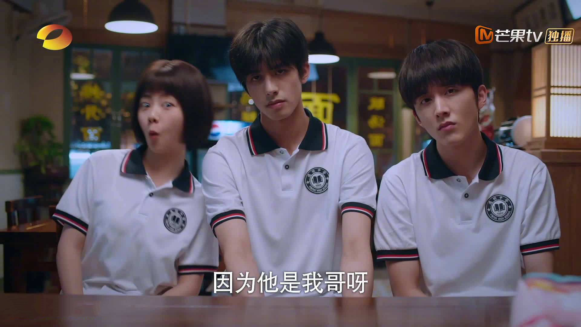 两个霍勒迪，两个接管，在同一个夜晚发生。这不仅仅是姓名上的巧合—这是体育世界最迷人的对称性，当一种接管在底特律的硬木地板上演时，另一种接管正在罗马的绿茵场上同步完成