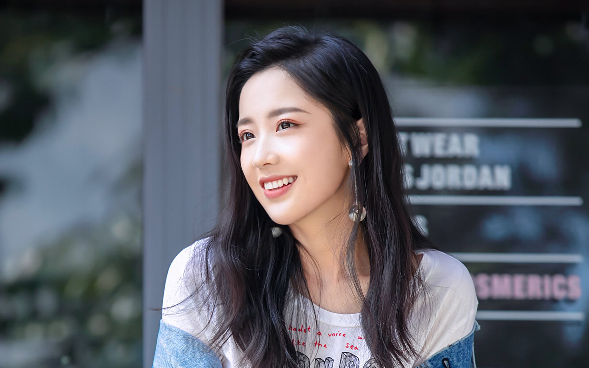 铁血魔术展现统治力，团队防守击溃森林狼，季后赛格局再生变数